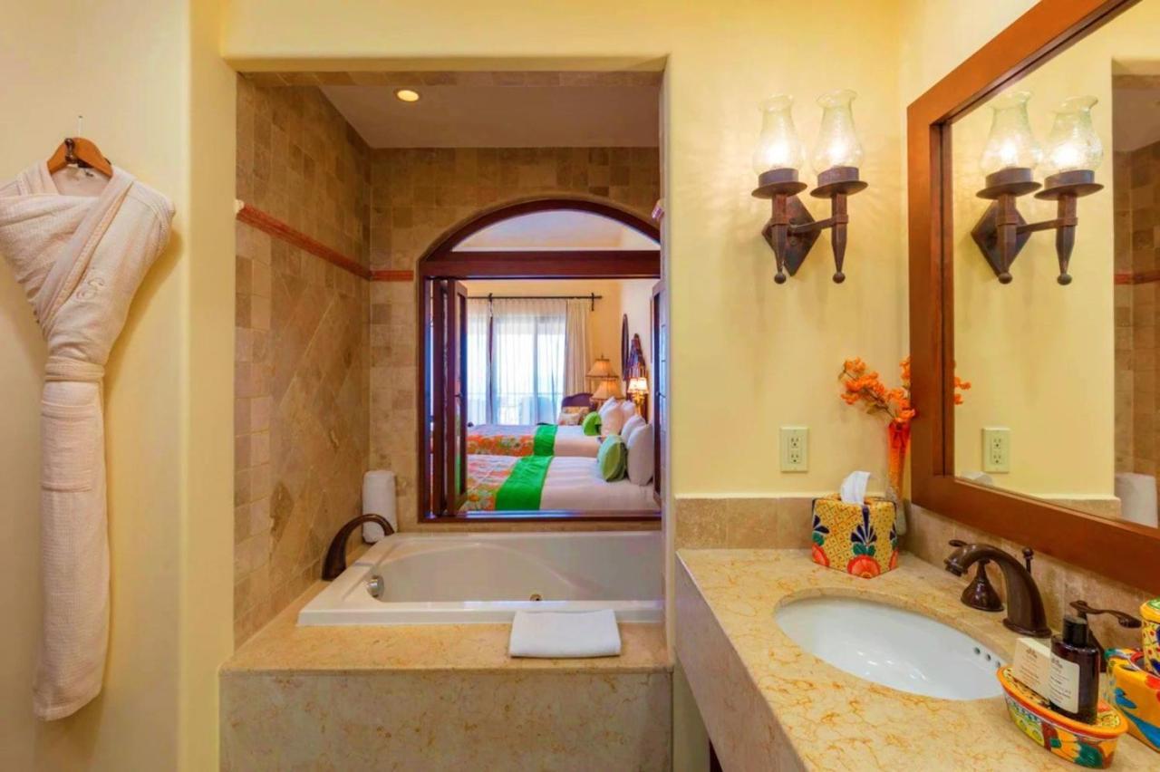 Luxurious Family Suite At Cabo San Lucas Exterior photo